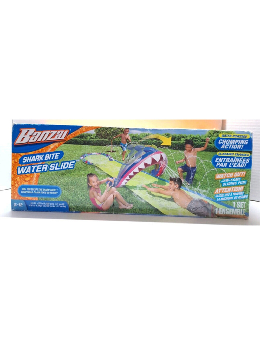 NEW SEALED Banzai Shark Bite Water Slide Kids Inflatable Sprinkling Arc 16ft